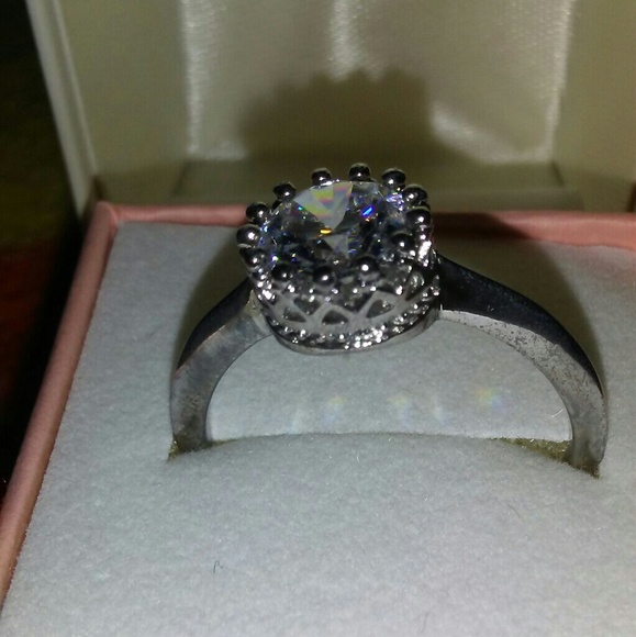Wedding ring set - Picture 2 of 3
